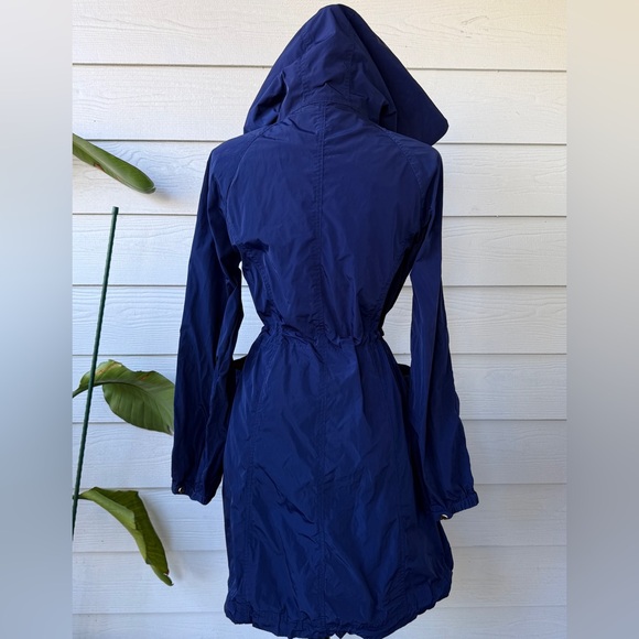 Trina Turk Blue Belted Rain Trench Coat | Size M | Classic & Chic - Picture 3 of 14